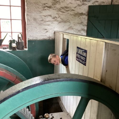 E4C00D22-E5EF-4875-9DC7-3321C98A7C9C-768x1024