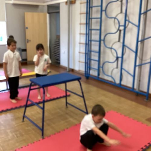 32FAC1C1-AA42-46F5-8200-73A970E95400-768x1024