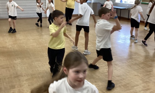 Dance in Year 4